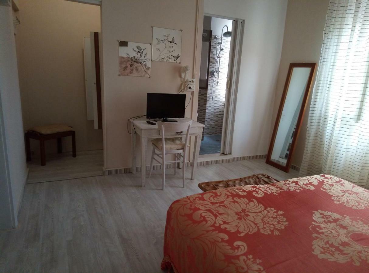 La Villa Белариа-Игеа Марина Екстериор снимка