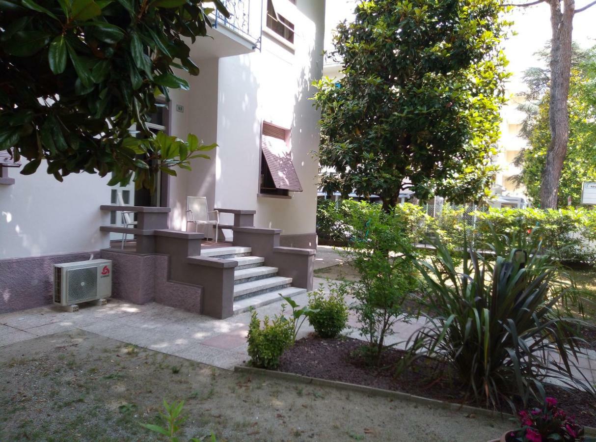 La Villa Белариа-Игеа Марина Екстериор снимка